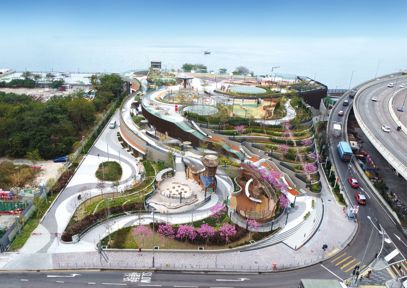 Cha Kwo Ling Promenade, located atop the Kwun Tong Sewage Pumping Station.